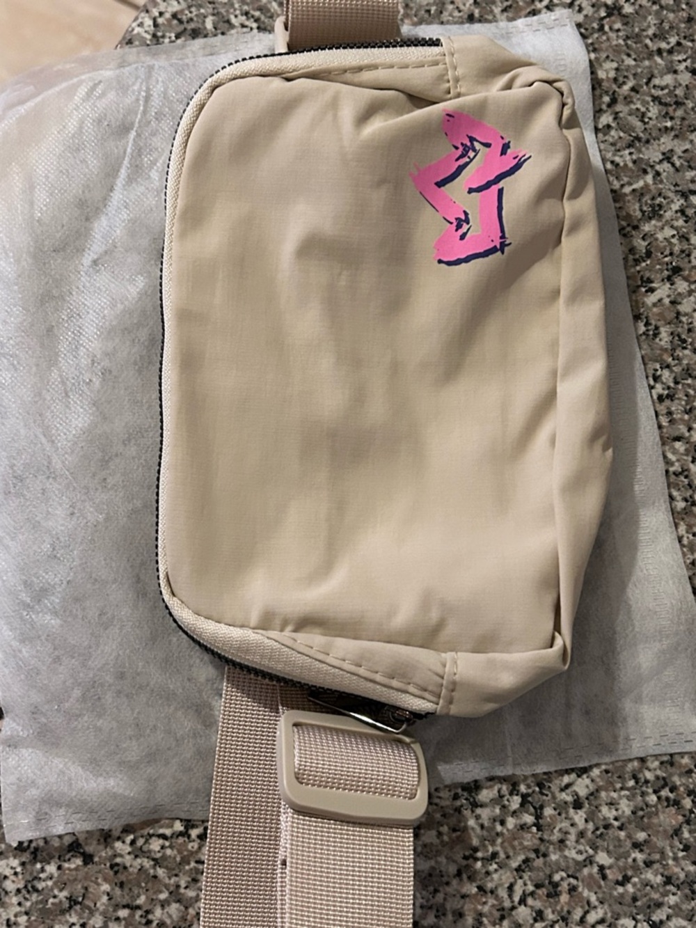 Primal Queen Promotional Fanny Pack Nylon Never Used - Picture 2 of 4